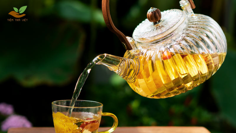Nên uống trà đông trùng hạ thảo lúc nào