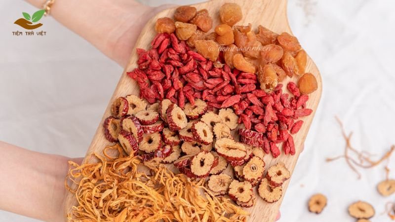 Tác dụng của trà đông trùng hạ thảo tứ vị