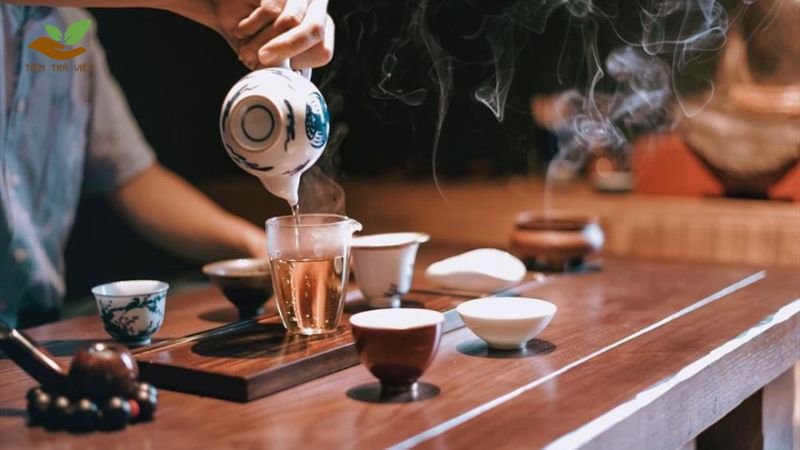 Thử trà trước khi mua